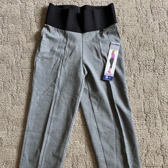 Nygard Slims Capri Pants - Picture 2 of 8